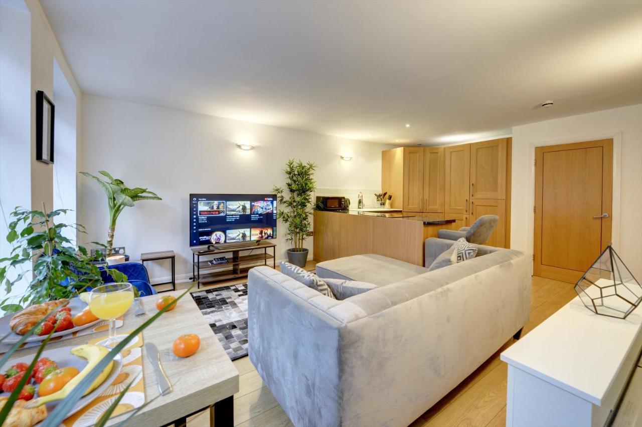 City Centre, 2 Bedroom, Secured Parking, 3 King Bed, Wifi Sleep 6 Guest Comfortable On Three King Size Beds, Jewellery Quarter , Birmingham City Centre , Allocated Secured Parking Exterior foto