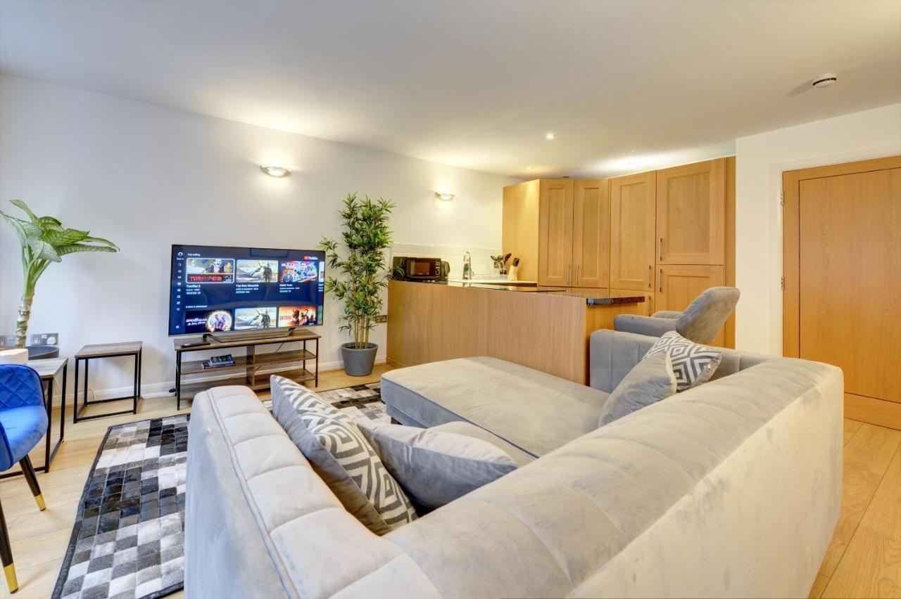 City Centre, 2 Bedroom, Secured Parking, 3 King Bed, Wifi Sleep 6 Guest Comfortable On Three King Size Beds, Jewellery Quarter , Birmingham City Centre , Allocated Secured Parking Exterior foto