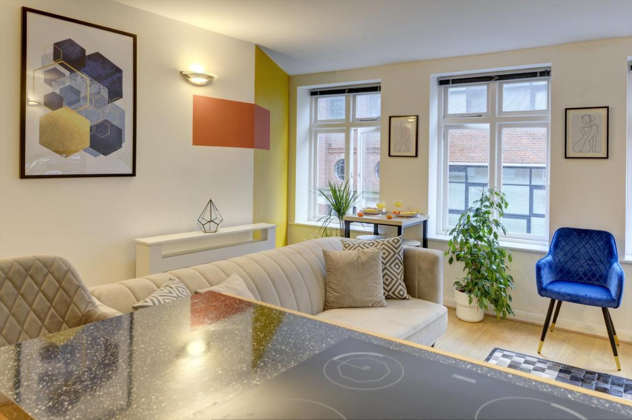 City Centre, 2 Bedroom, Secured Parking, 3 King Bed, Wifi Sleep 6 Guest Comfortable On Three King Size Beds, Jewellery Quarter , Birmingham City Centre , Allocated Secured Parking Exterior foto