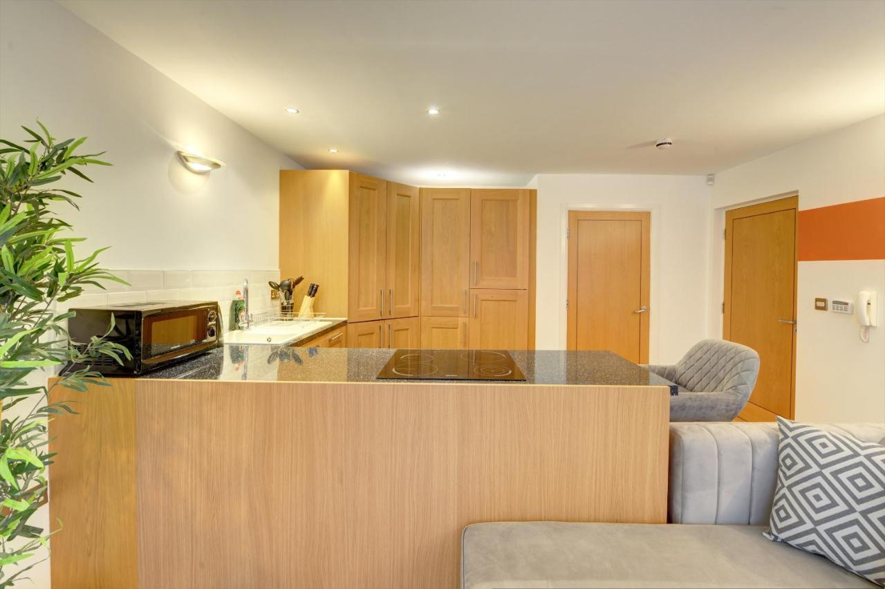 City Centre, 2 Bedroom, Secured Parking, 3 King Bed, Wifi Sleep 6 Guest Comfortable On Three King Size Beds, Jewellery Quarter , Birmingham City Centre , Allocated Secured Parking Exterior foto