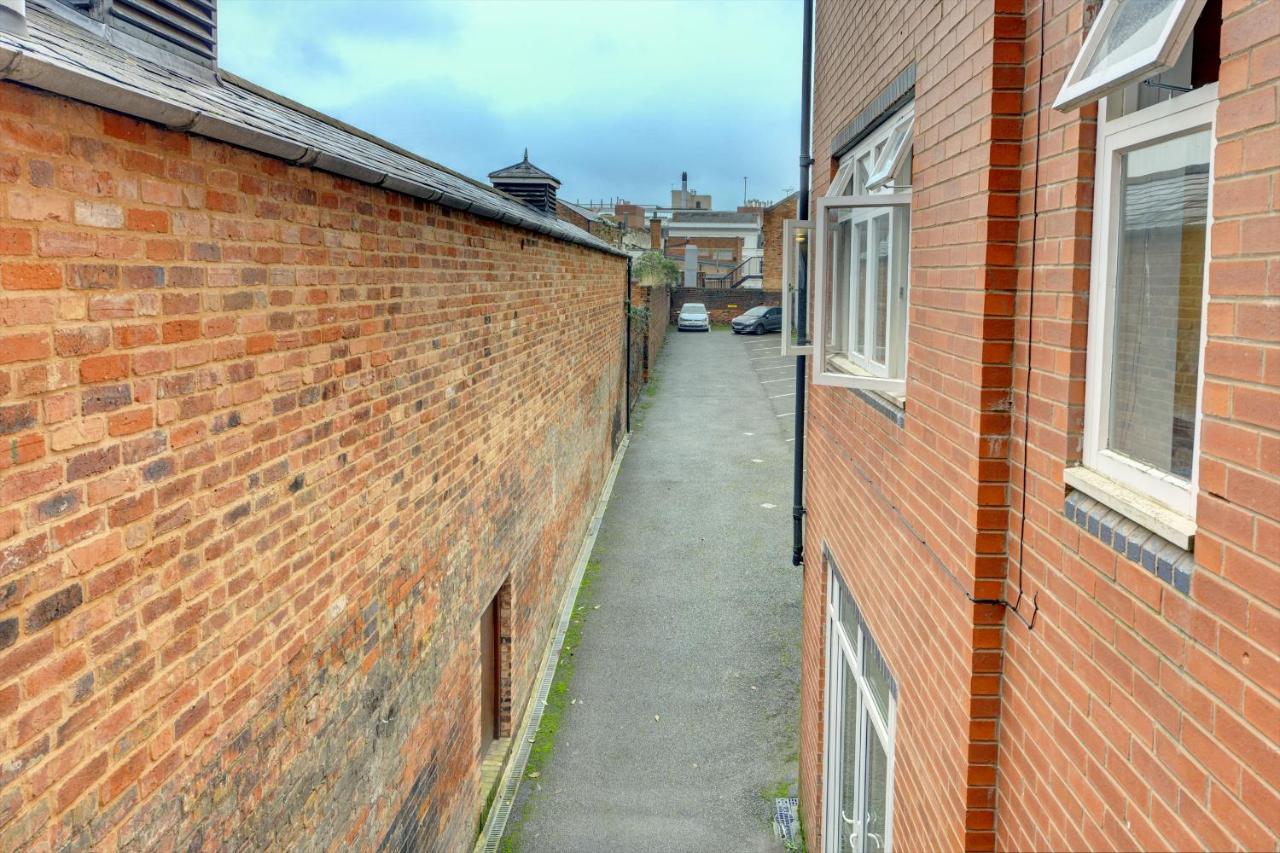 City Centre, 2 Bedroom, Secured Parking, 3 King Bed, Wifi Sleep 6 Guest Comfortable On Three King Size Beds, Jewellery Quarter , Birmingham City Centre , Allocated Secured Parking Exterior foto