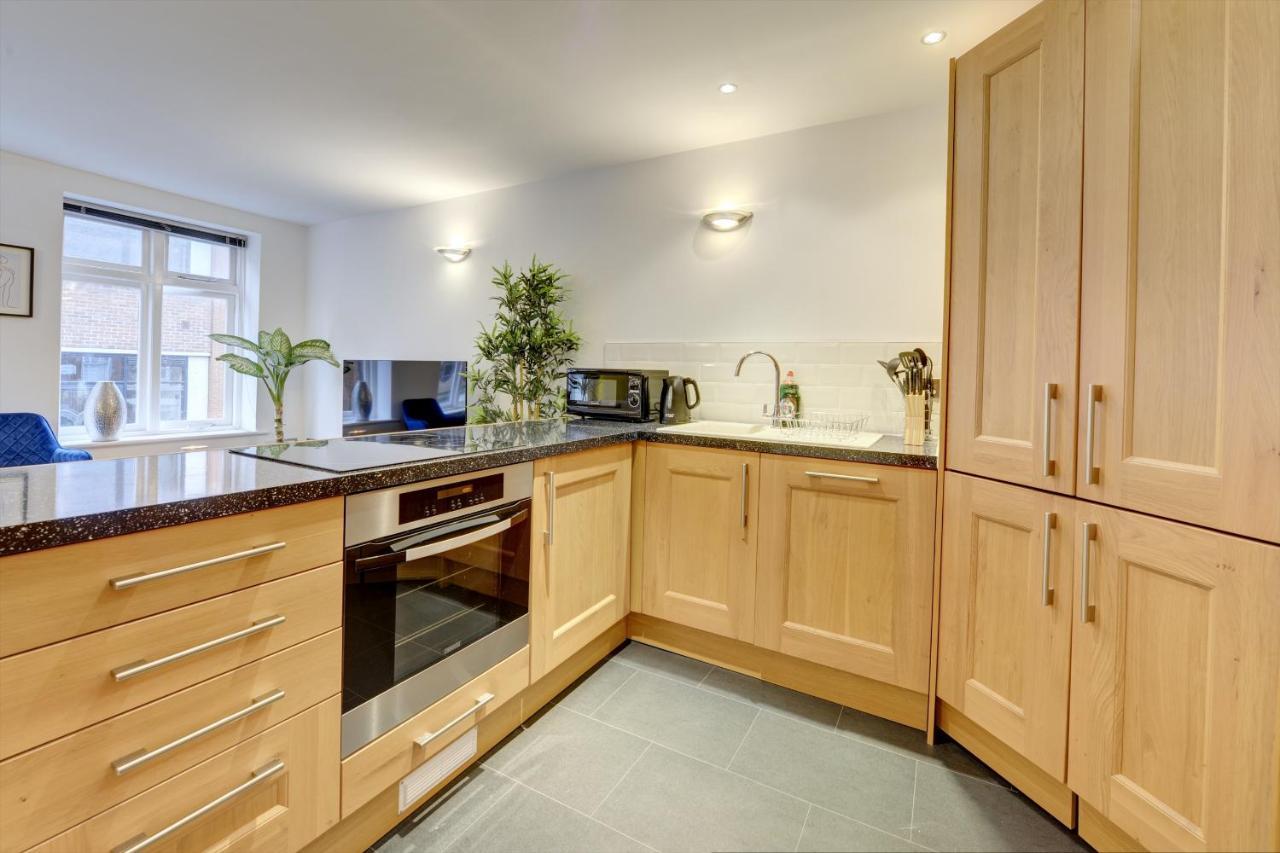 City Centre, 2 Bedroom, Secured Parking, 3 King Bed, Wifi Sleep 6 Guest Comfortable On Three King Size Beds, Jewellery Quarter , Birmingham City Centre , Allocated Secured Parking Exterior foto